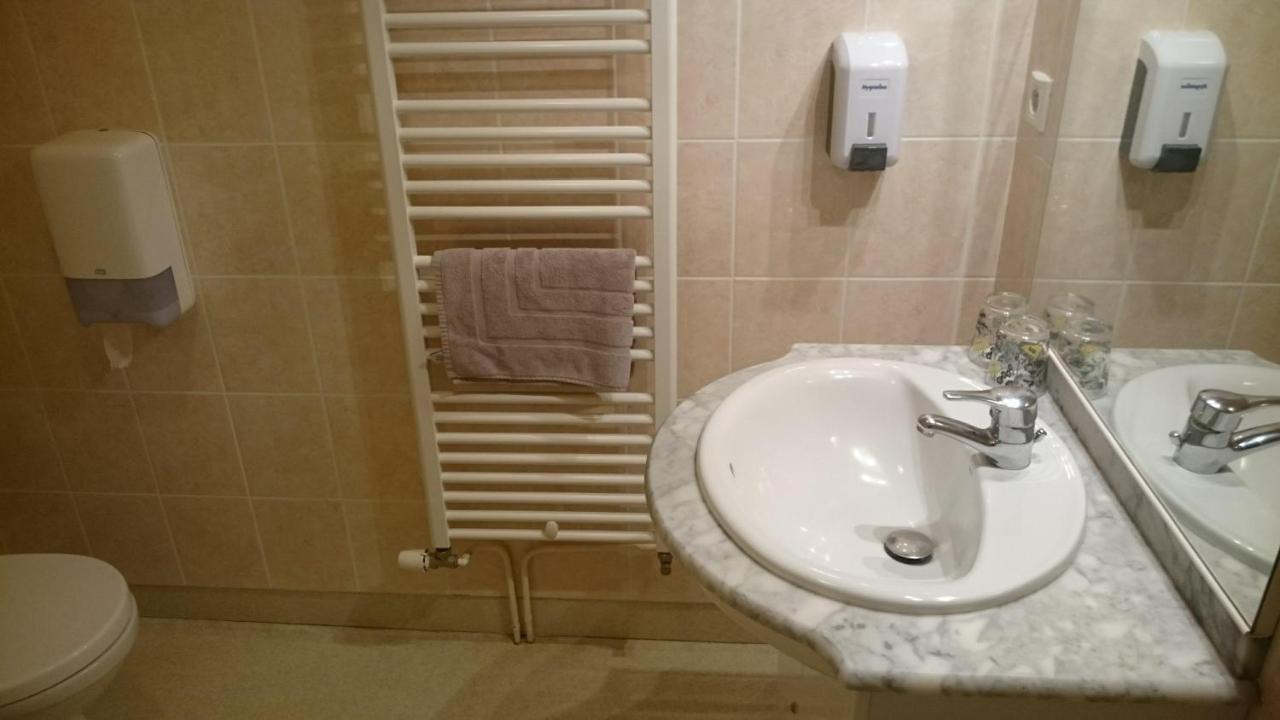 Chambres D'Hotes De L'Auberge L'Astrassadou Rézentières Εξωτερικό φωτογραφία